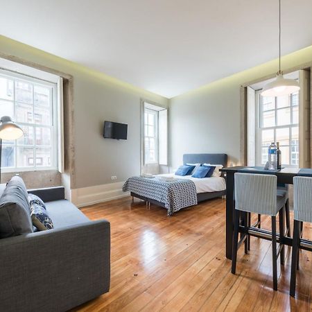 Guestready - Chic Retreat In The Heart Of Porto Apartment Bagian luar foto