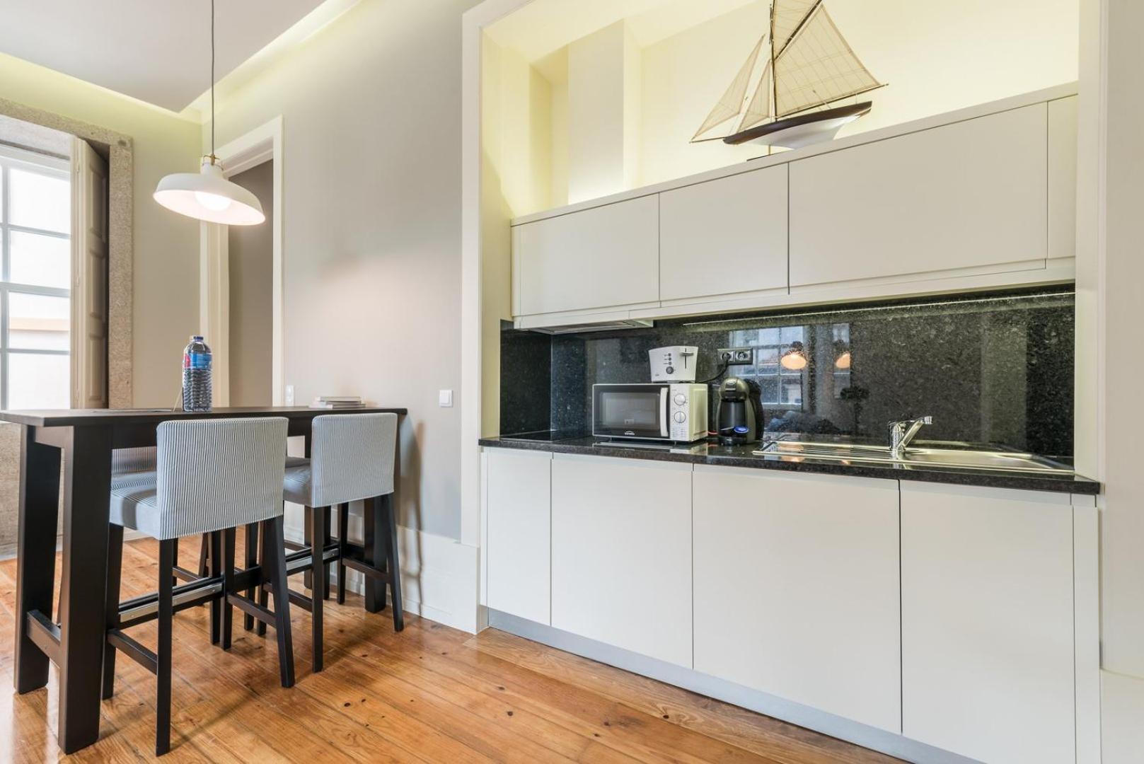 Guestready - Chic Retreat In The Heart Of Porto Apartment Bagian luar foto