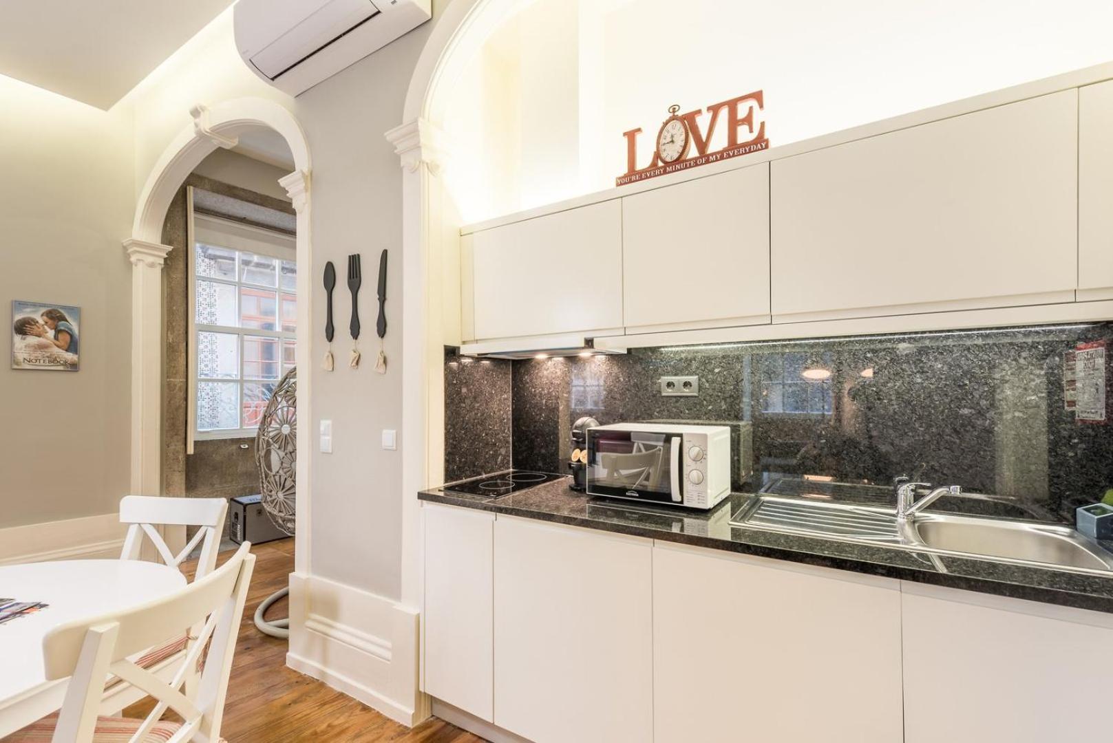 Guestready - Chic Retreat In The Heart Of Porto Apartment Bagian luar foto