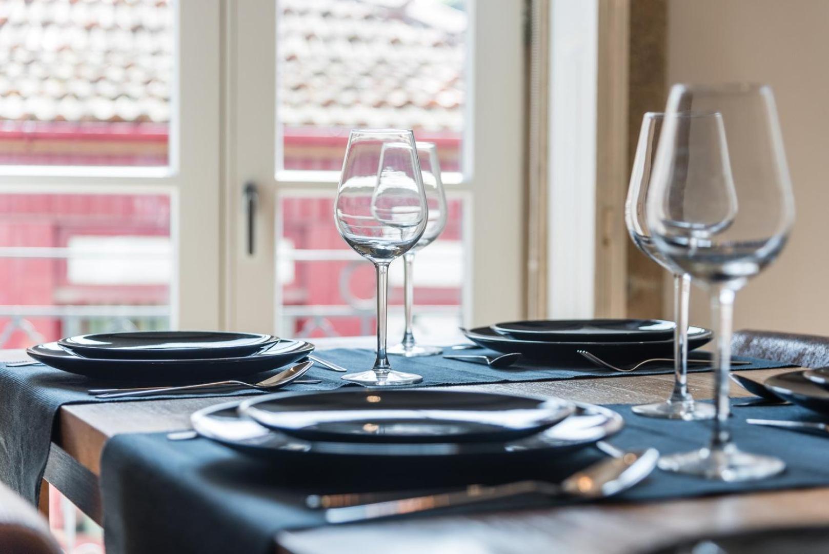 Guestready - Chic Retreat In The Heart Of Porto Apartment Bagian luar foto