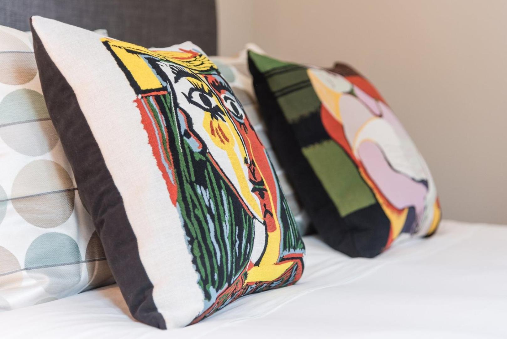 Guestready - Chic Retreat In The Heart Of Porto Apartment Bagian luar foto